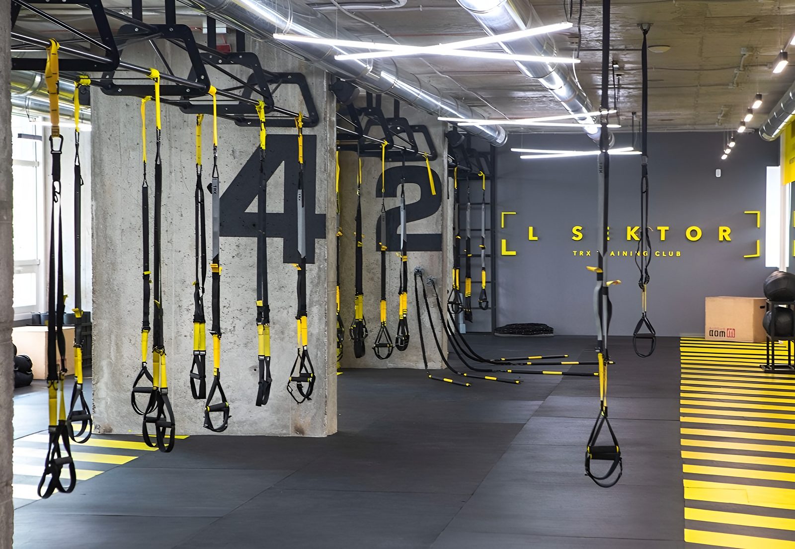 TRX петлі: Як з простого військового обладнання створили фітнес-революцію
